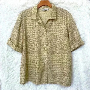 Amanda and Frank Silk Short Sleeve Shirt Top